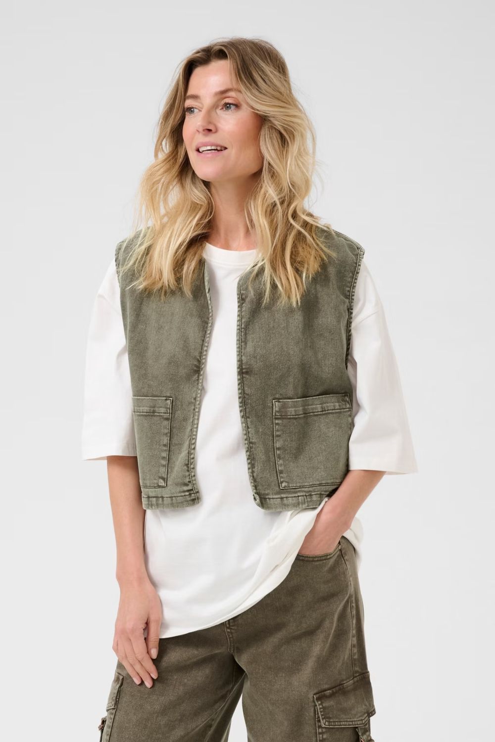 Melanie waistcoat khaki green