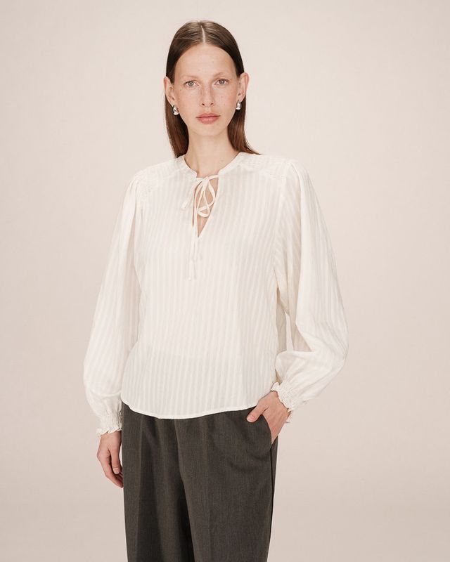 Serinda blouse cream