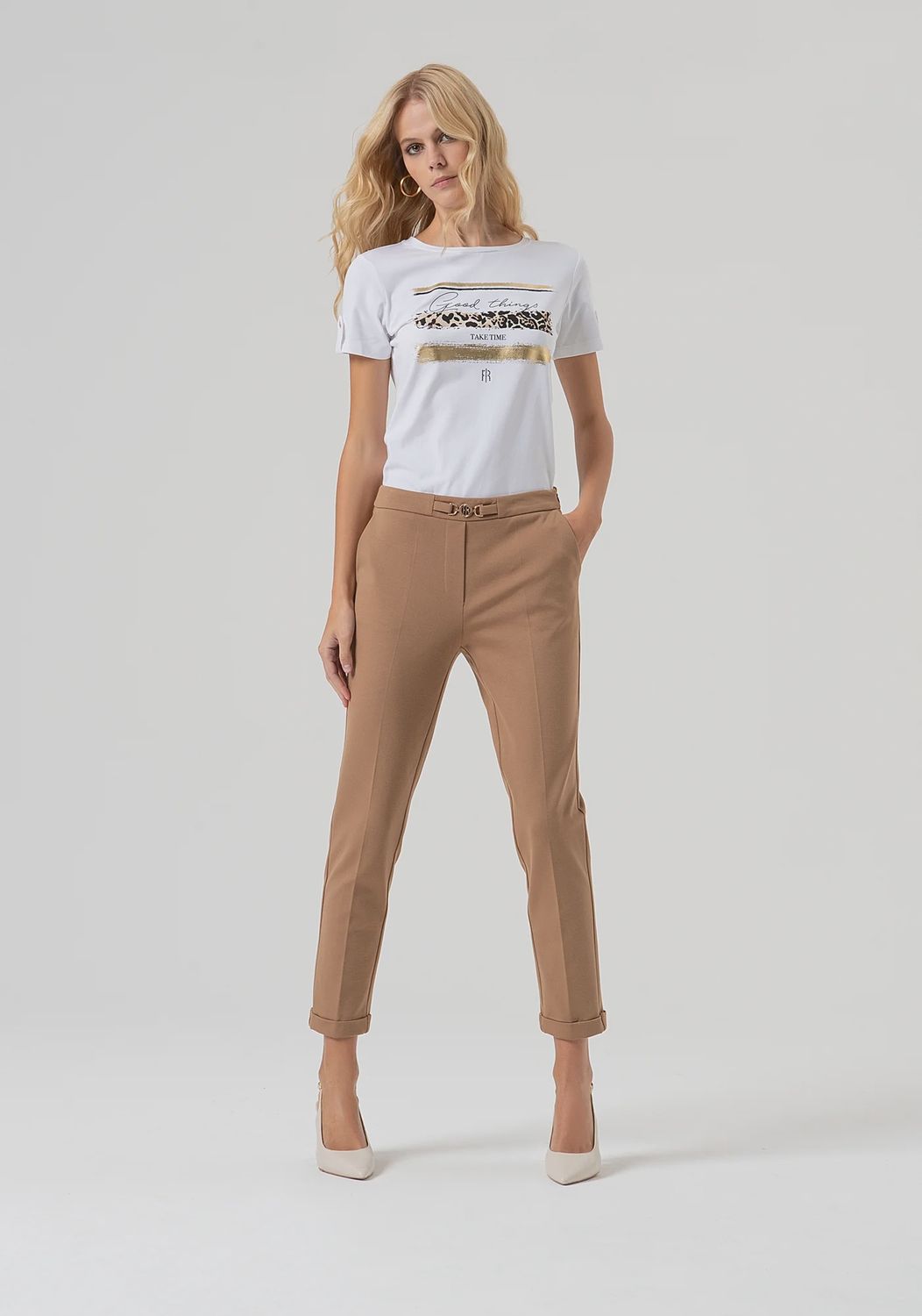 Chino trousers camel
