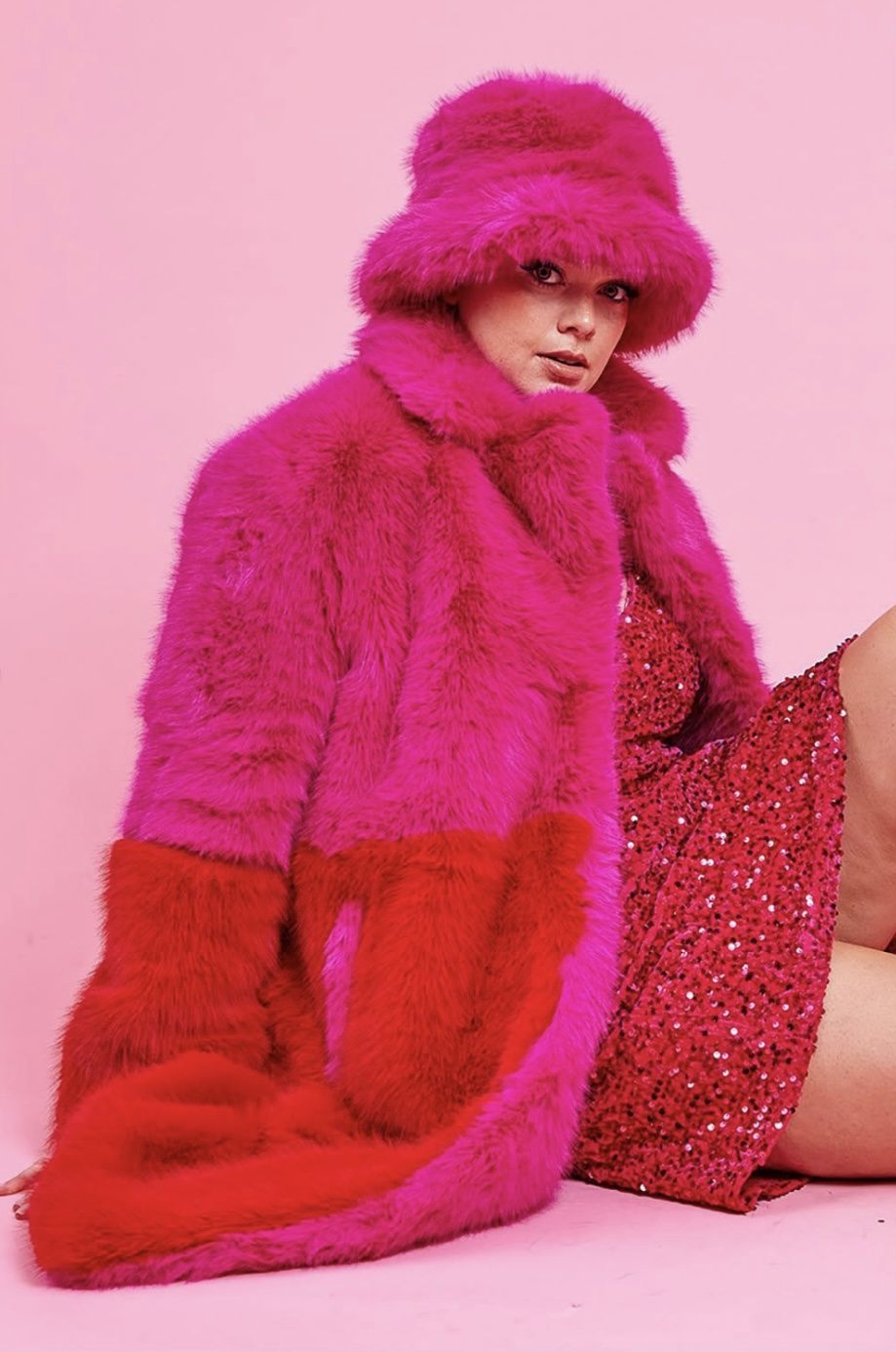 Hot pink bucket hat