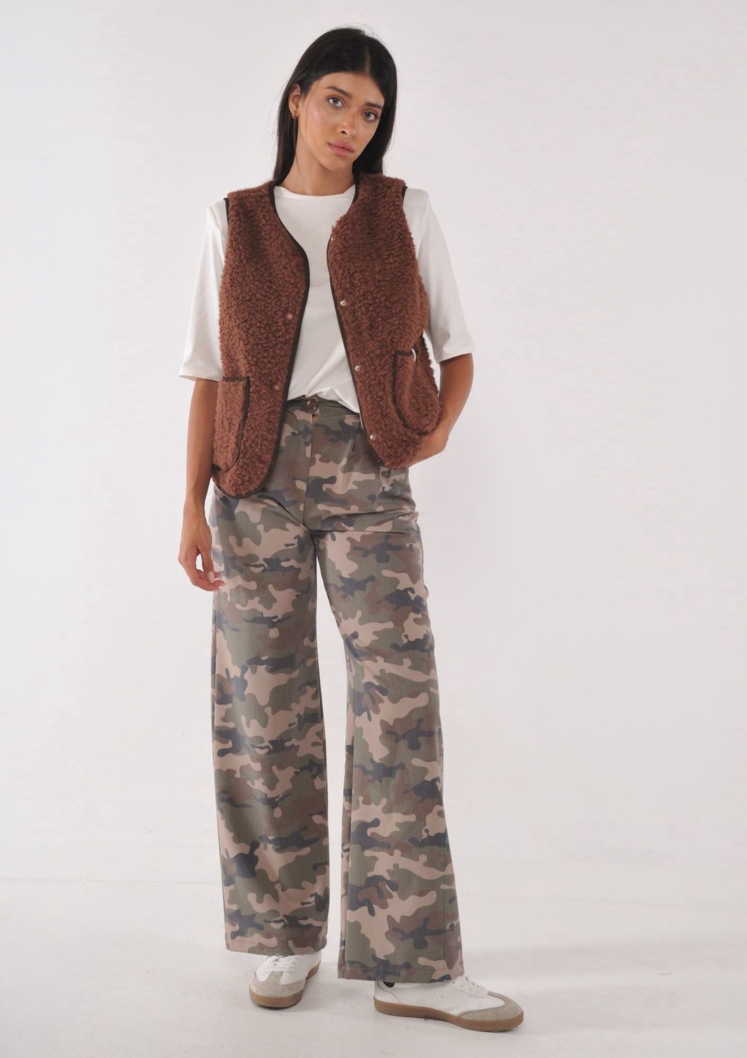 Camouflage wide leg trousers