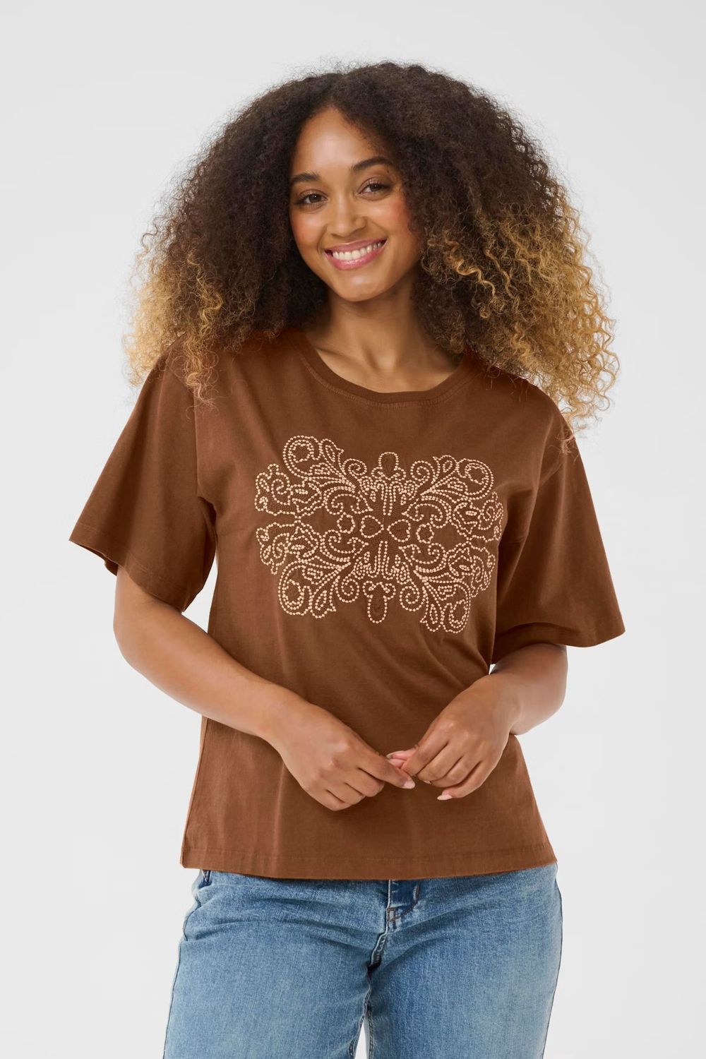 Leona embroidered t shirt rust brown