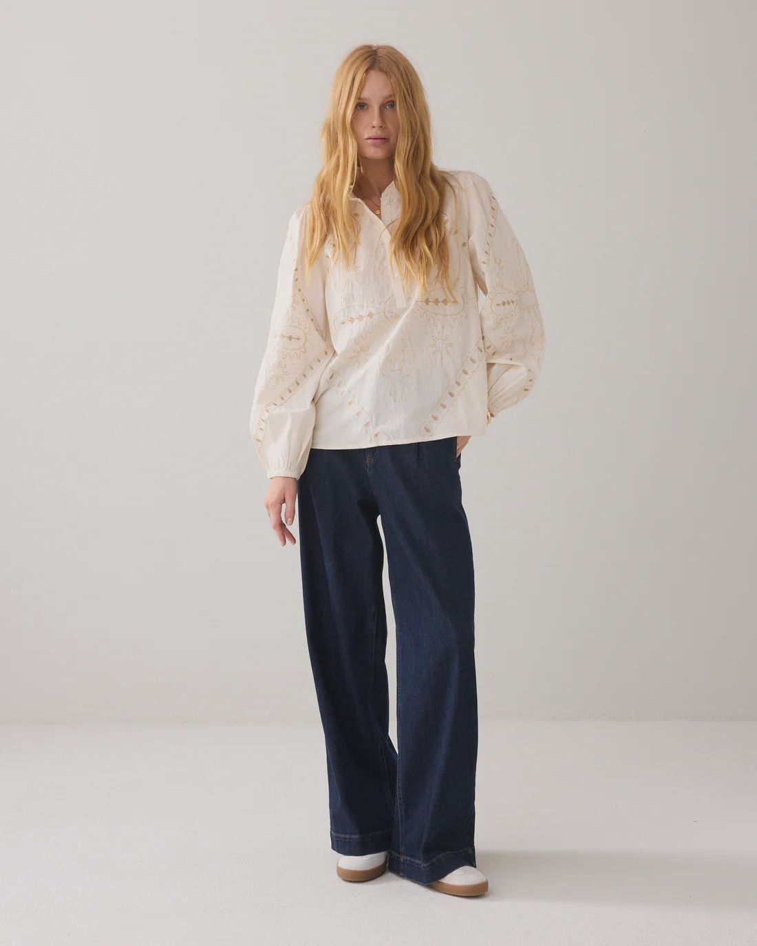 Embroidered cotton blouse cream