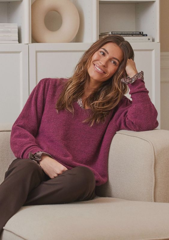 Anna v-neck jumper burgundy