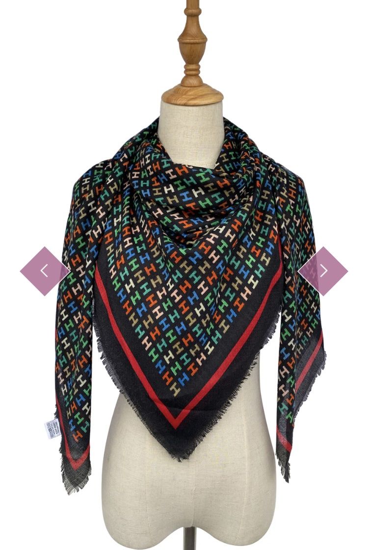 Multi coloured H letter print scarf black