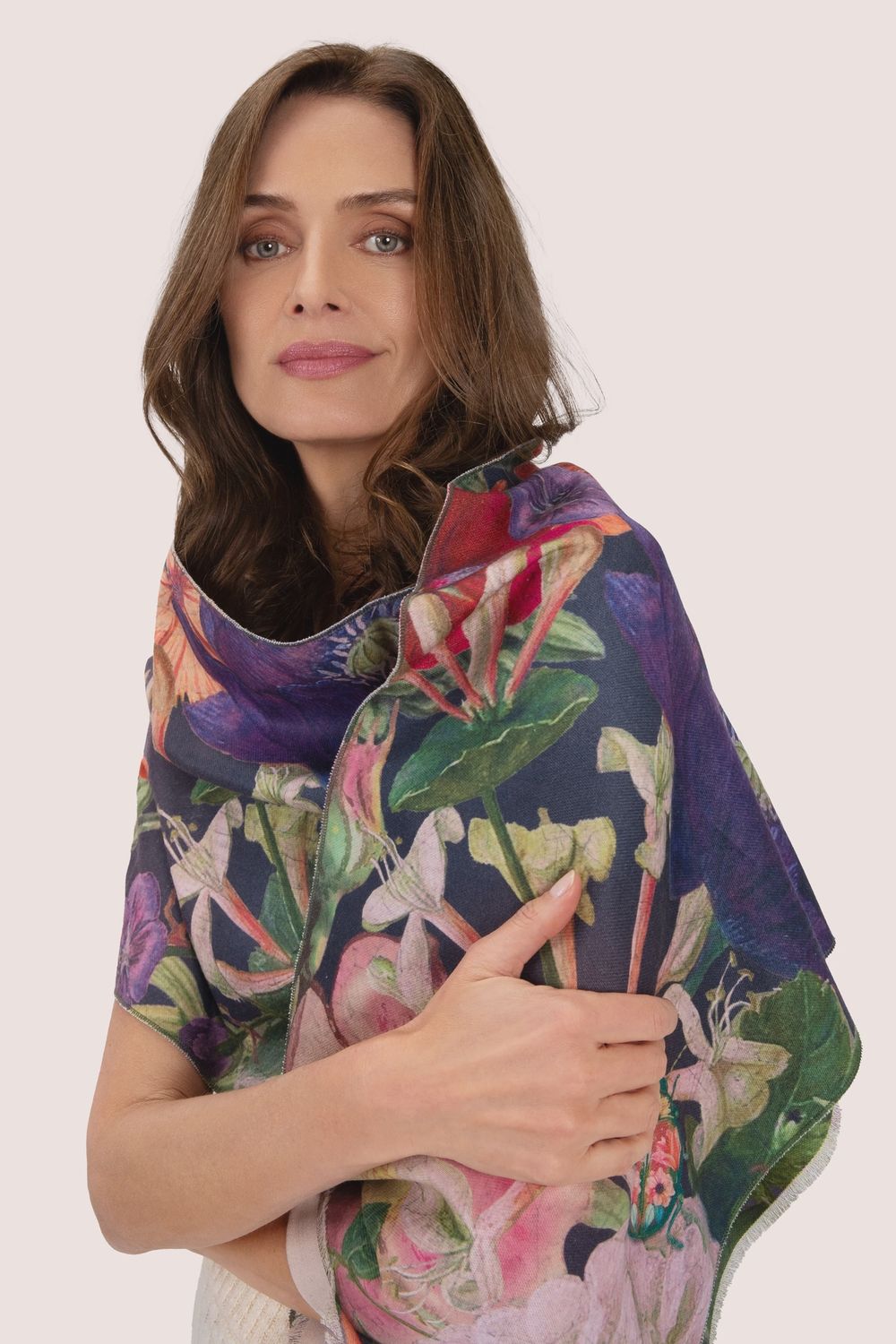 Lux scarf Autumn posy midnight blue