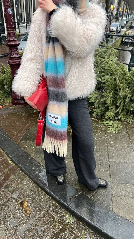World Wide scarf blue and beige