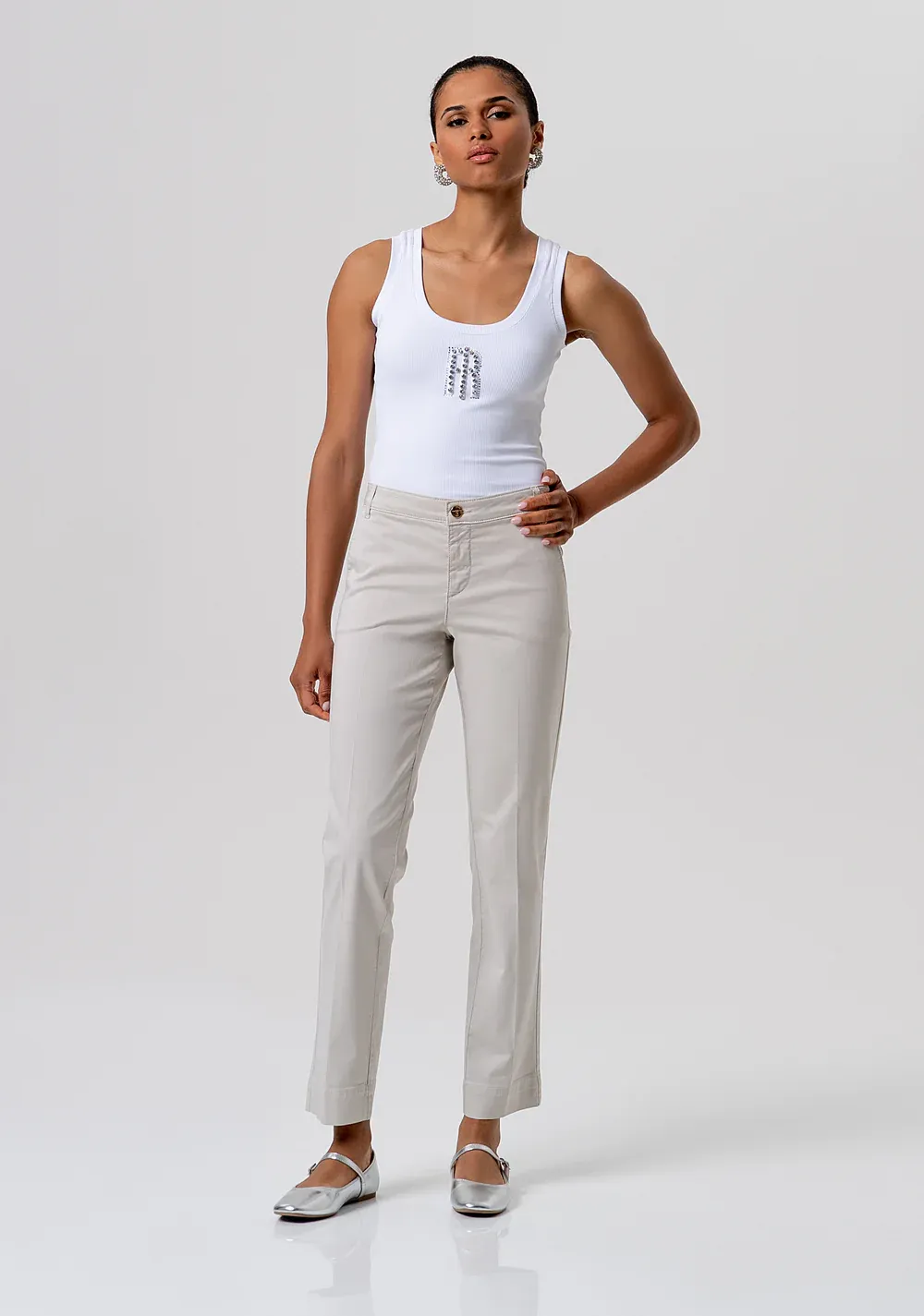 Chino trousers beige