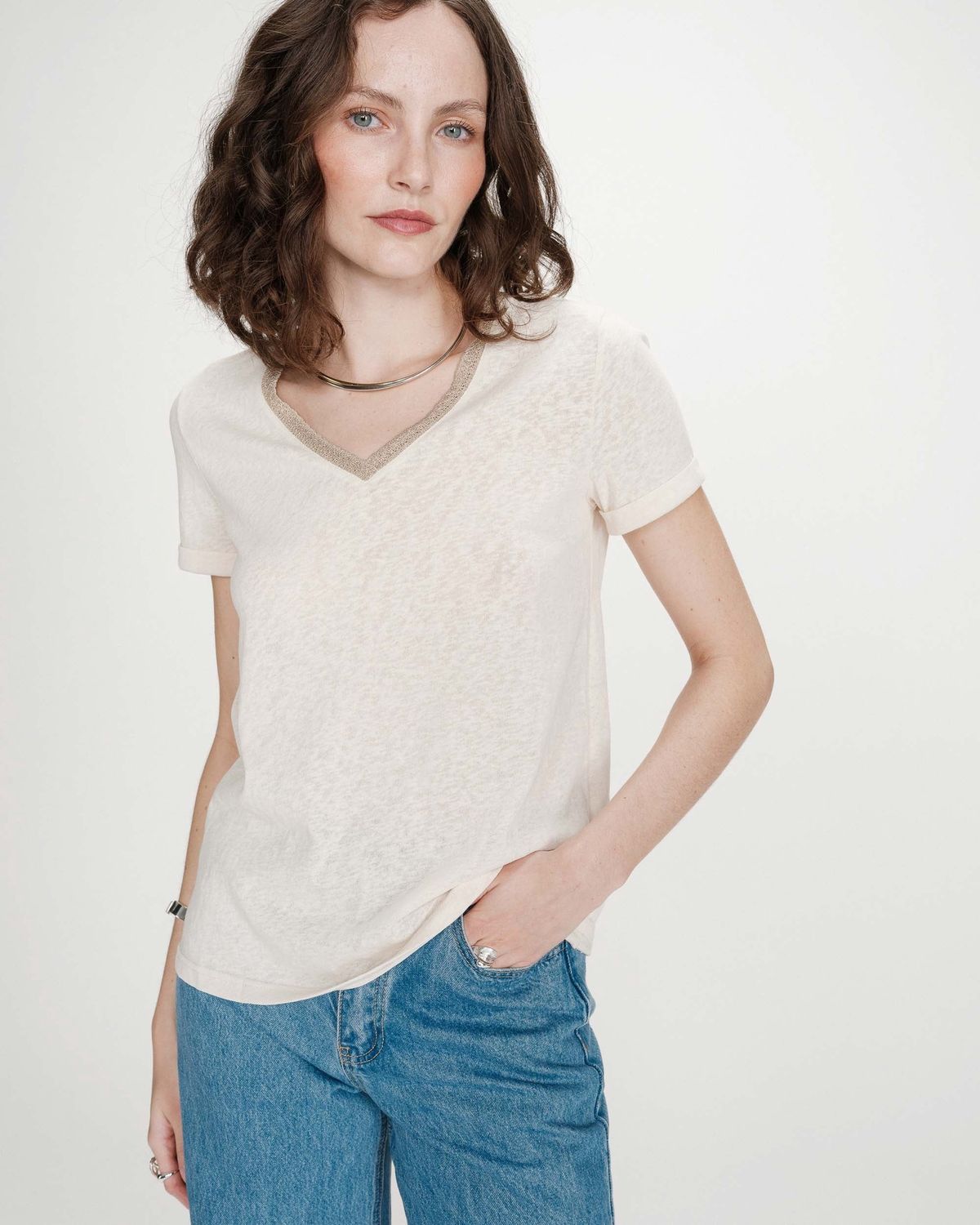 Vasco v-neck t shirt cream