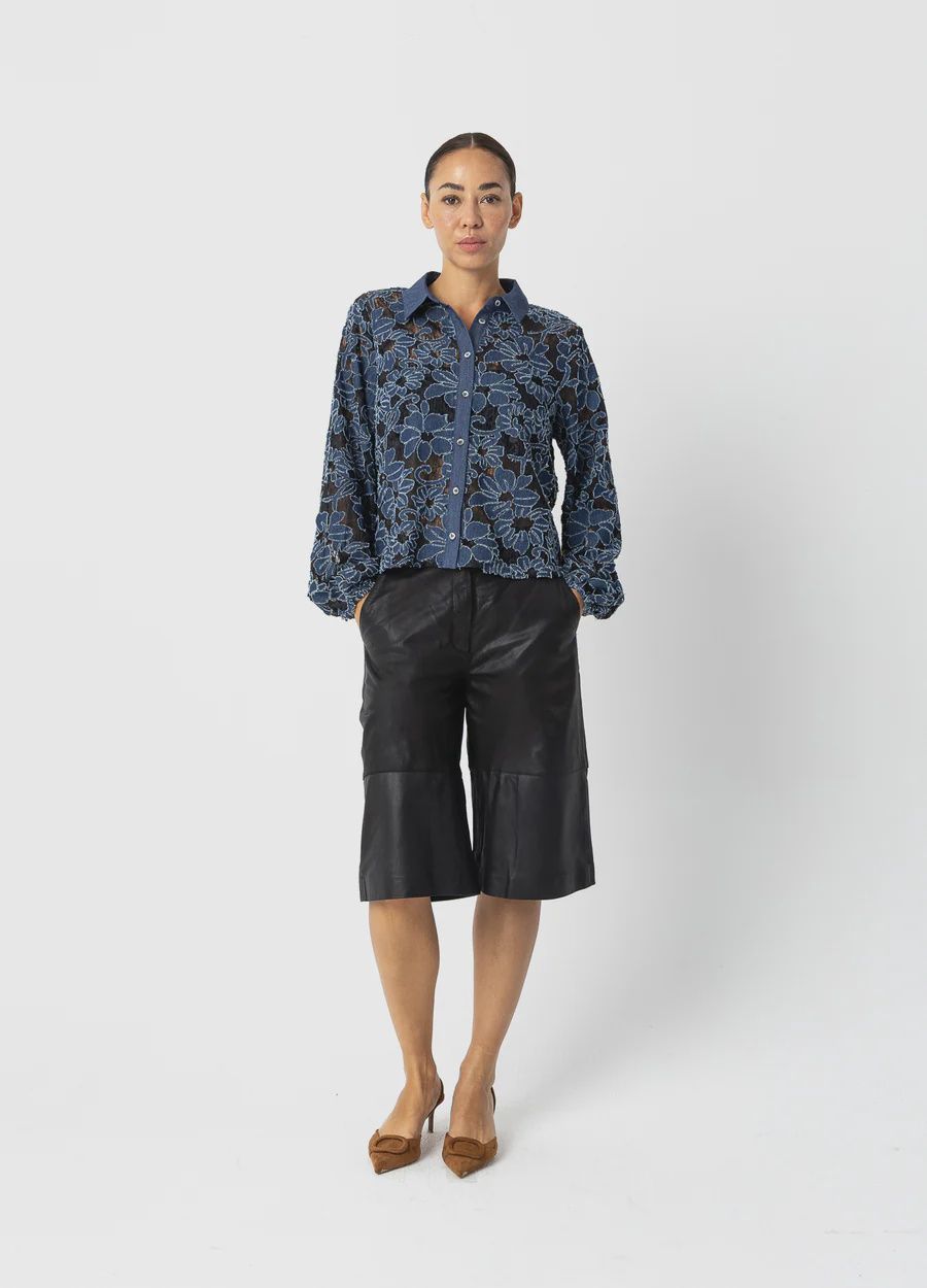 Flower print shirt denim blue