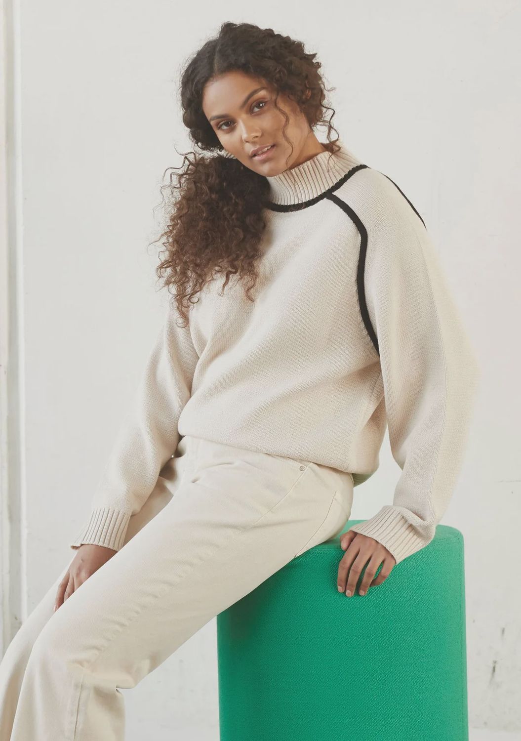 Gwen contrast jumper cream