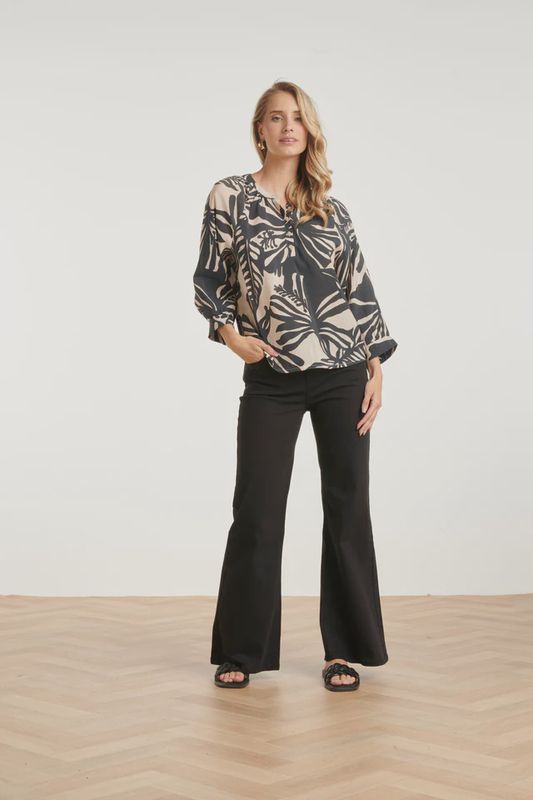 Blouse with leaf print black and cream
