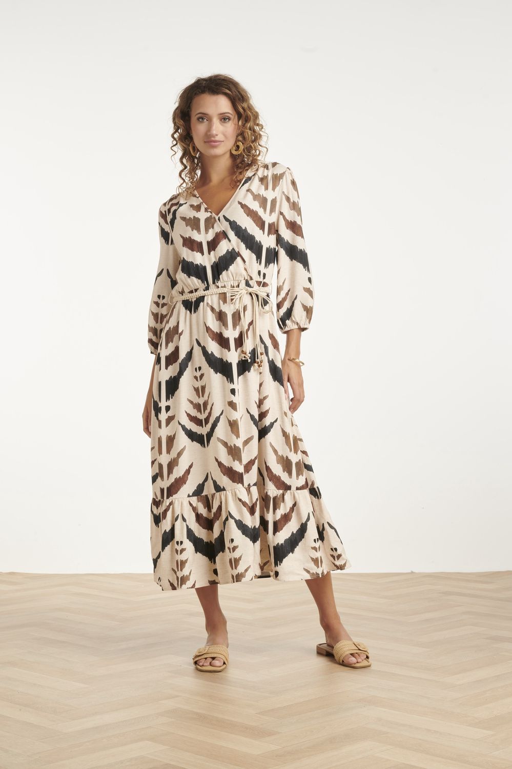 Dress with leaf print , beige with brown black detail