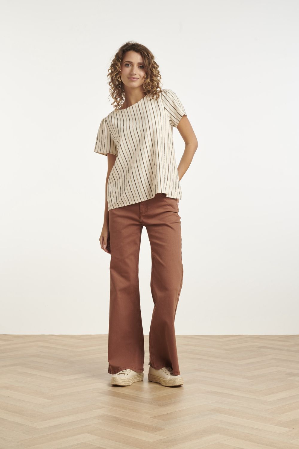Blouse in cream with brown pinstripe