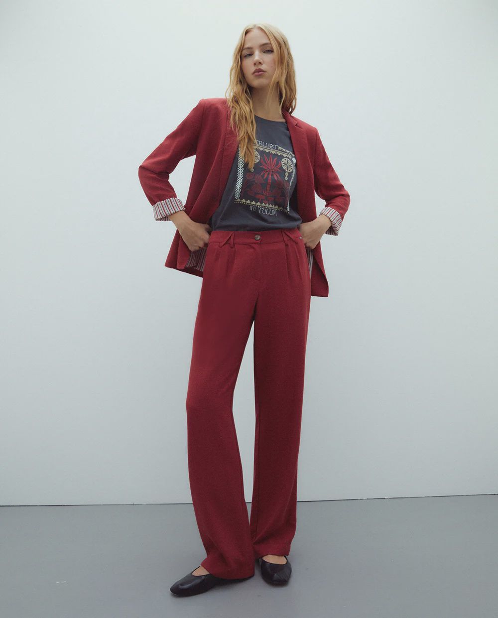 Trousers in red