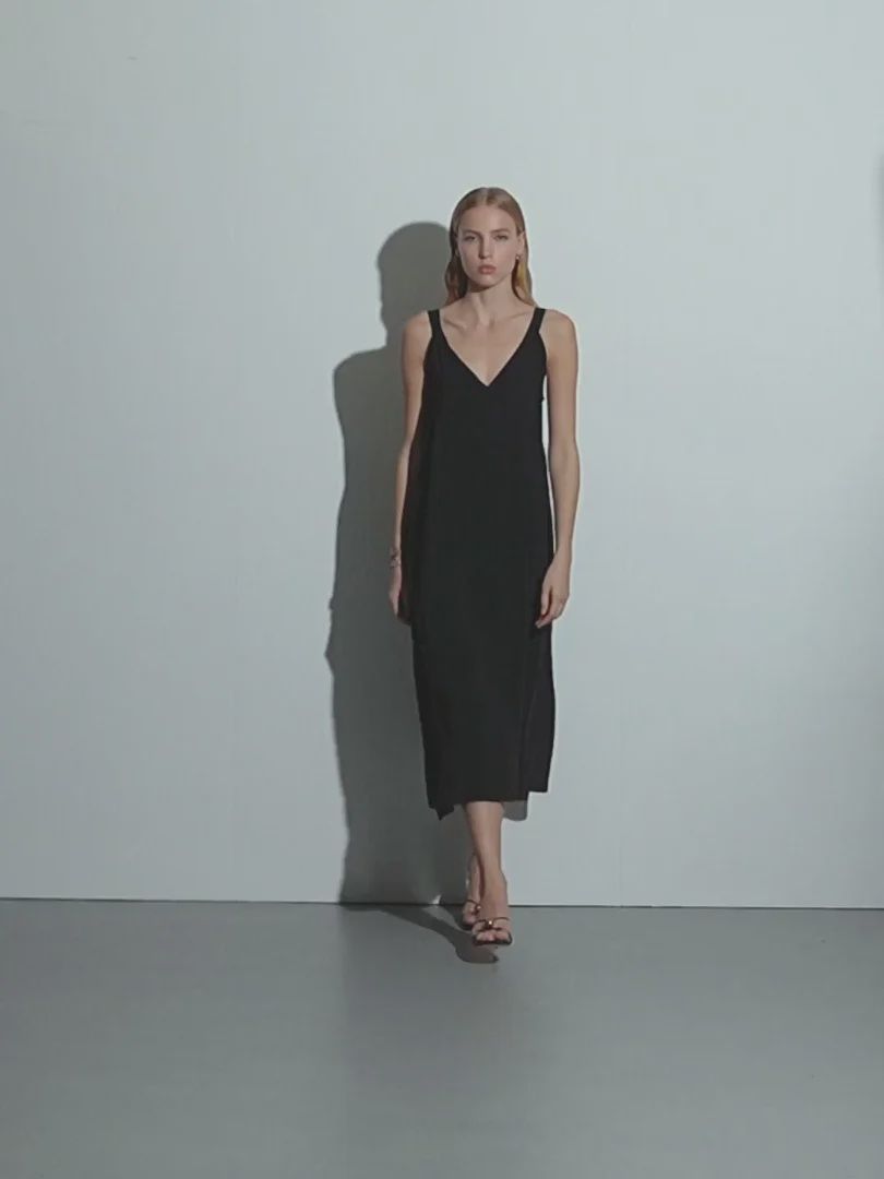 Strappy dress in black