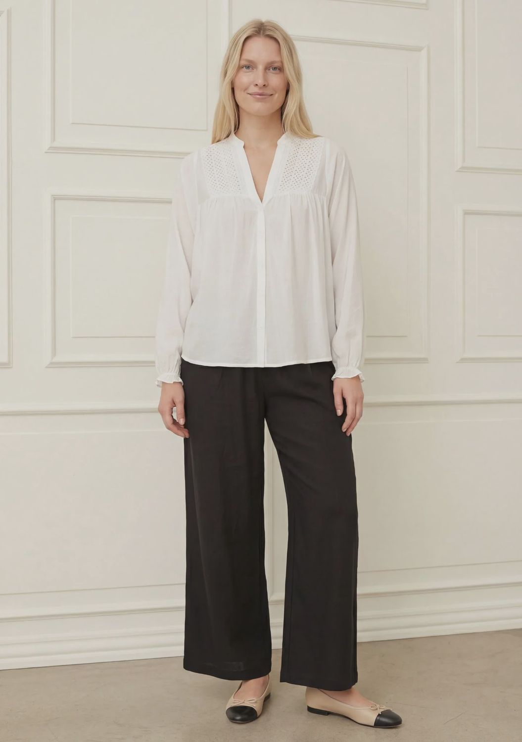 Mist v-neck button shirt in off white