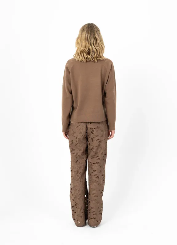 Lace trousers in brown