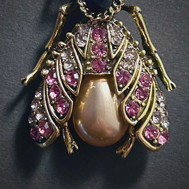 Bee Pink Rhinestone &amp; Beige Pearl Antiqued Gold