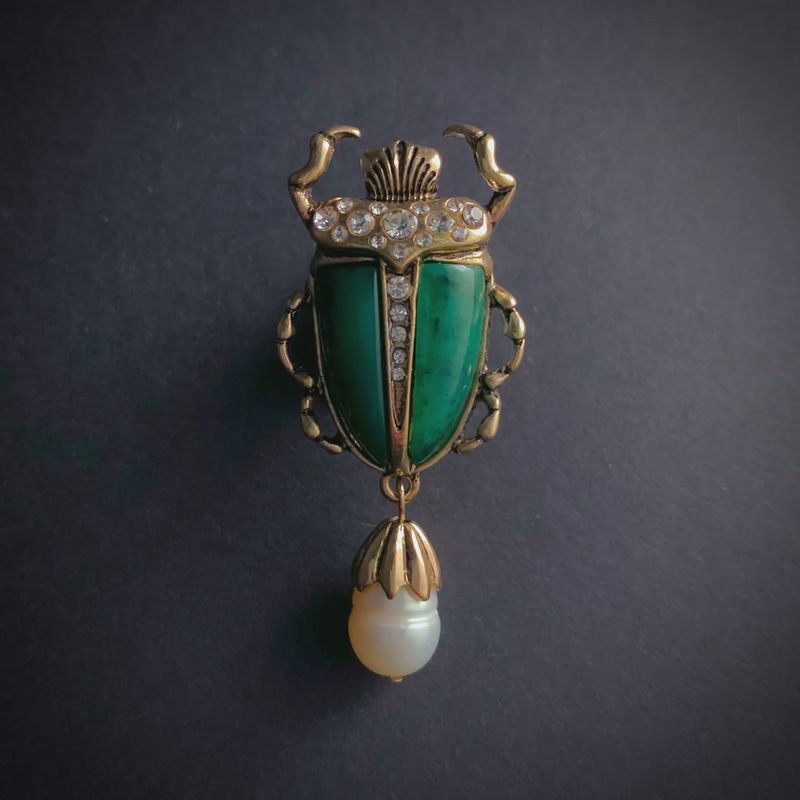 Scarab &amp; Baroque Freshwater Pearl Jade Green Brooch Pin