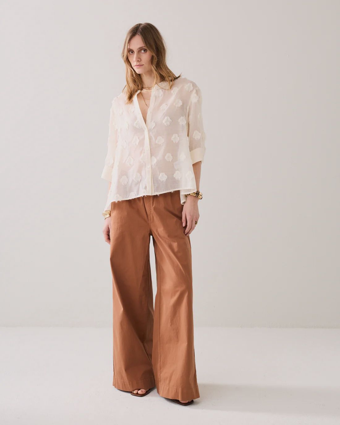 A-Line blouse with 3D dots cream