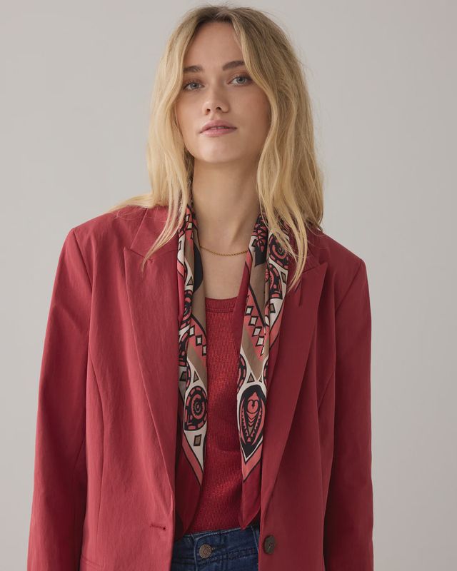Satin viscose scarf in red