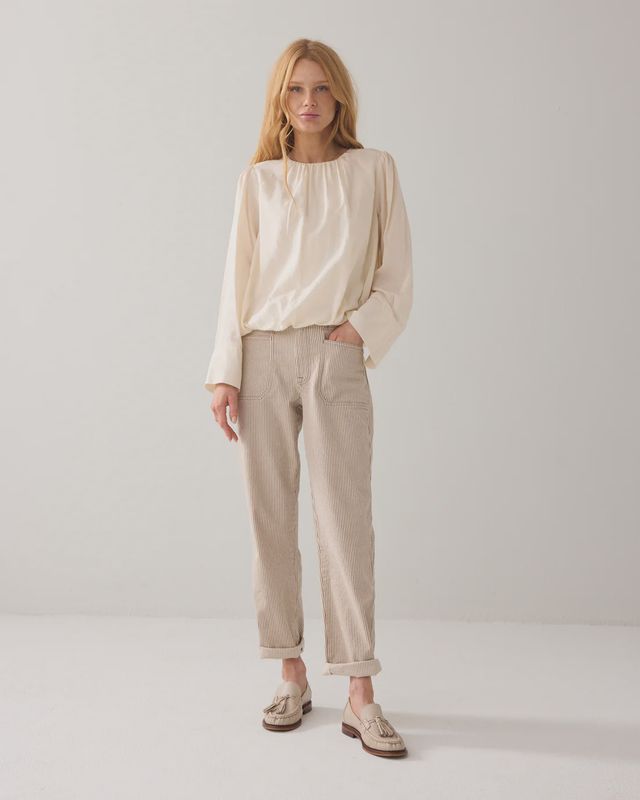 Pleated blouse cream