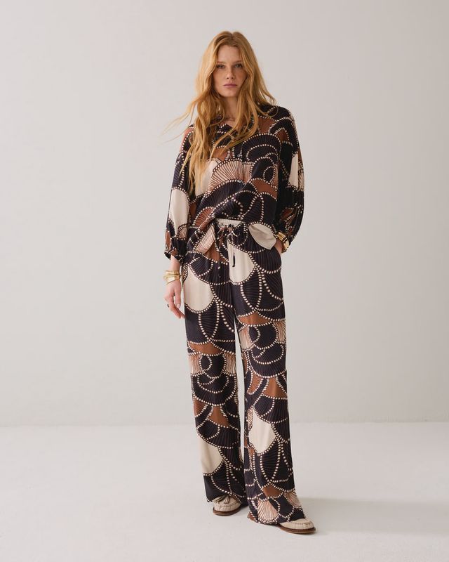 Flowy printed trousers black and tan