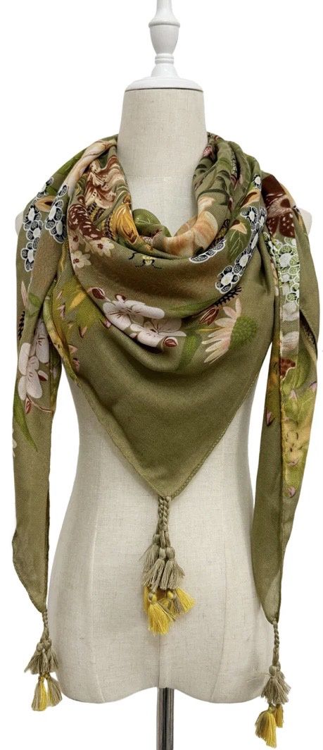 Wildflower print square scarf with tassels khaki green