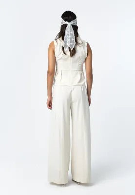 Fitted top with ruffles cream