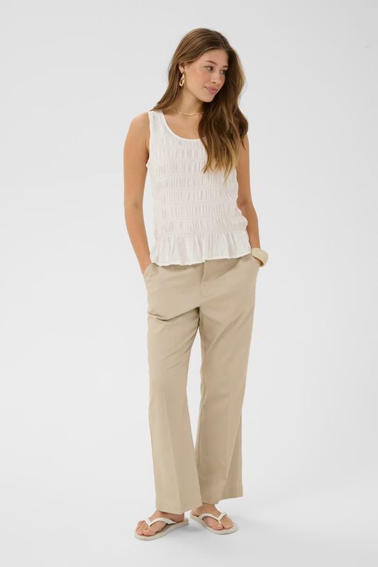 Henva sleeveless blouse soft white