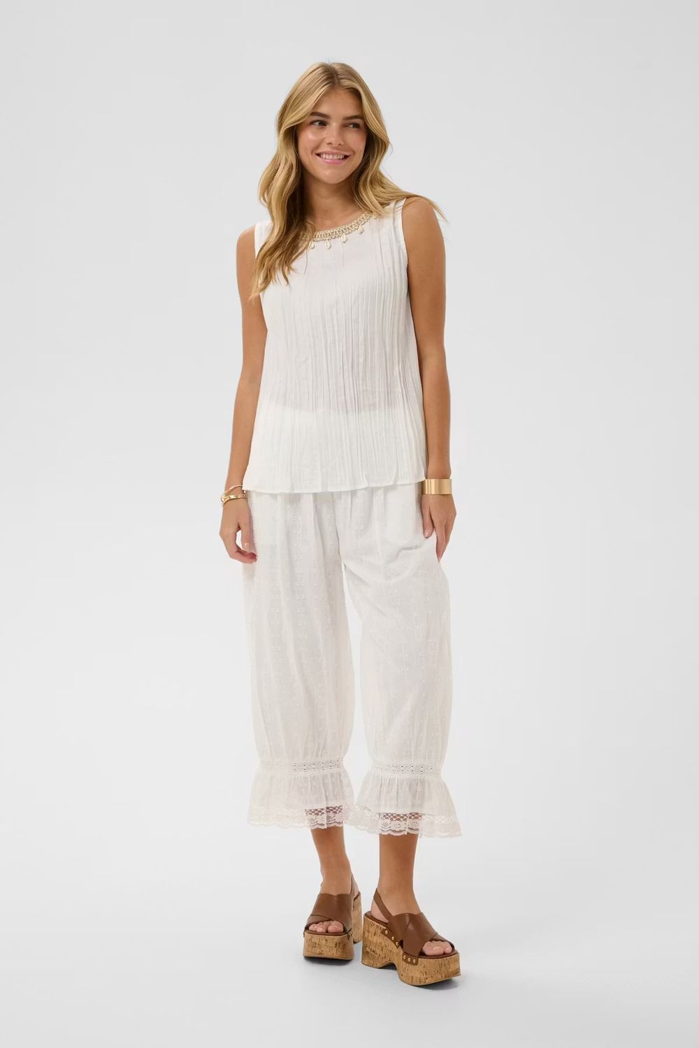 Ronja sleeveless blouse off white