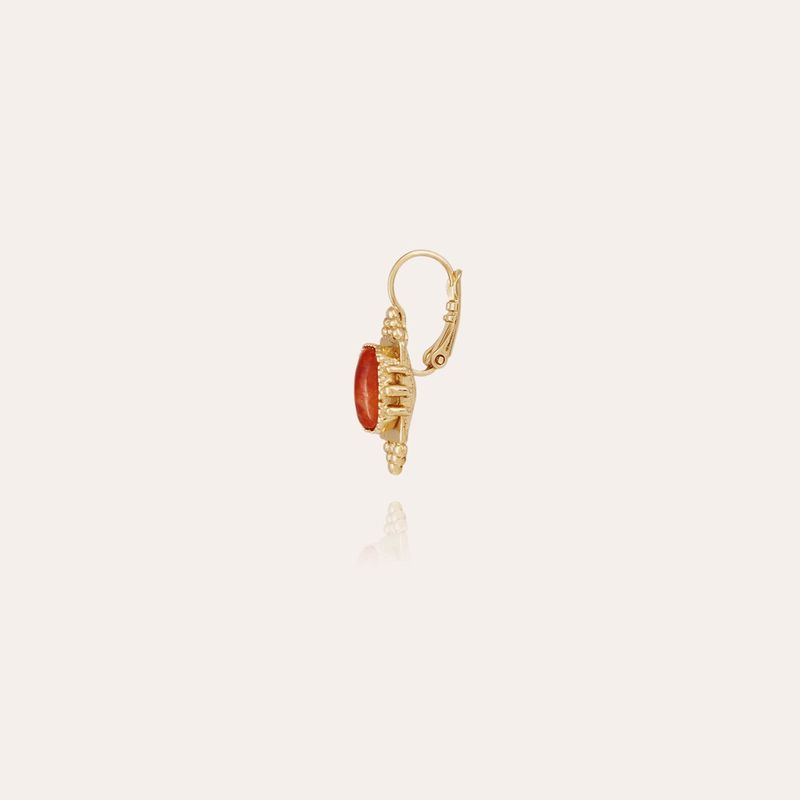 Serti talisman earrings gold carnelian