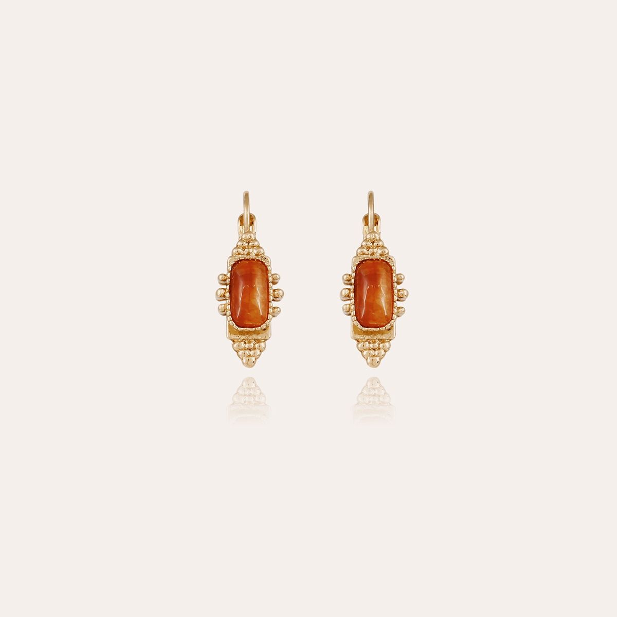 Serti talisman earrings gold carnelian
