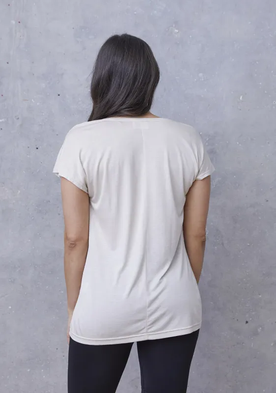 Nugga v-neck t-shirt beige