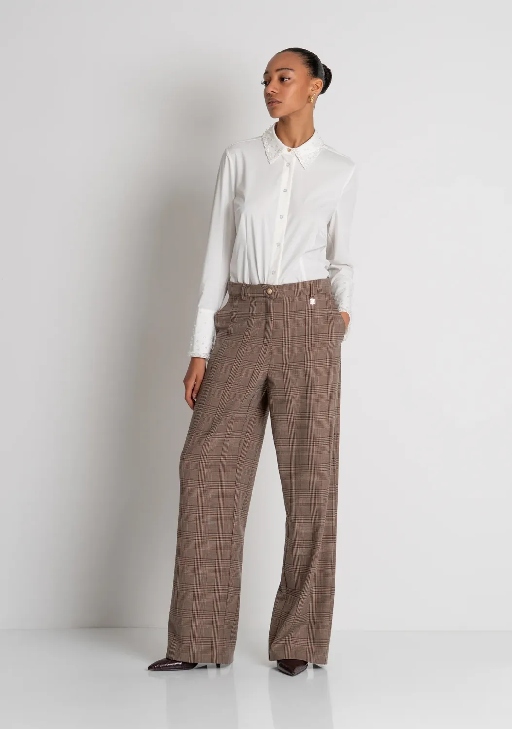 Trousers with splits  taupe and raspberry pink