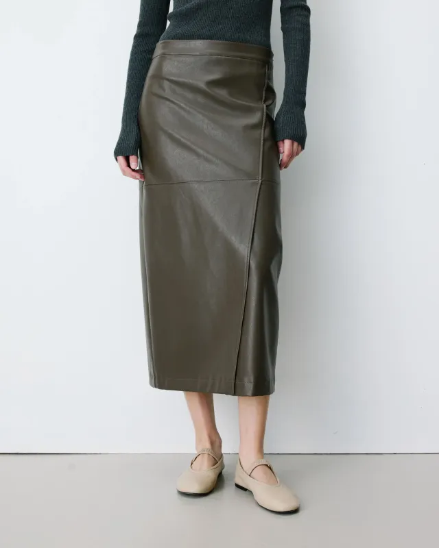 Aenor faux leather skirt khaki green