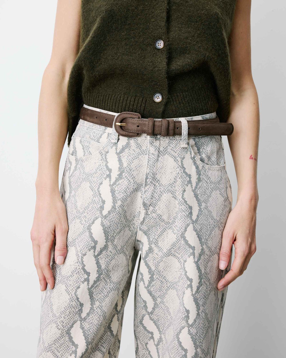 Scotland faux suede belt taupe