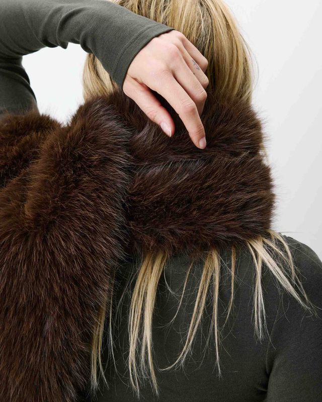 Amina faux fur scarf brown