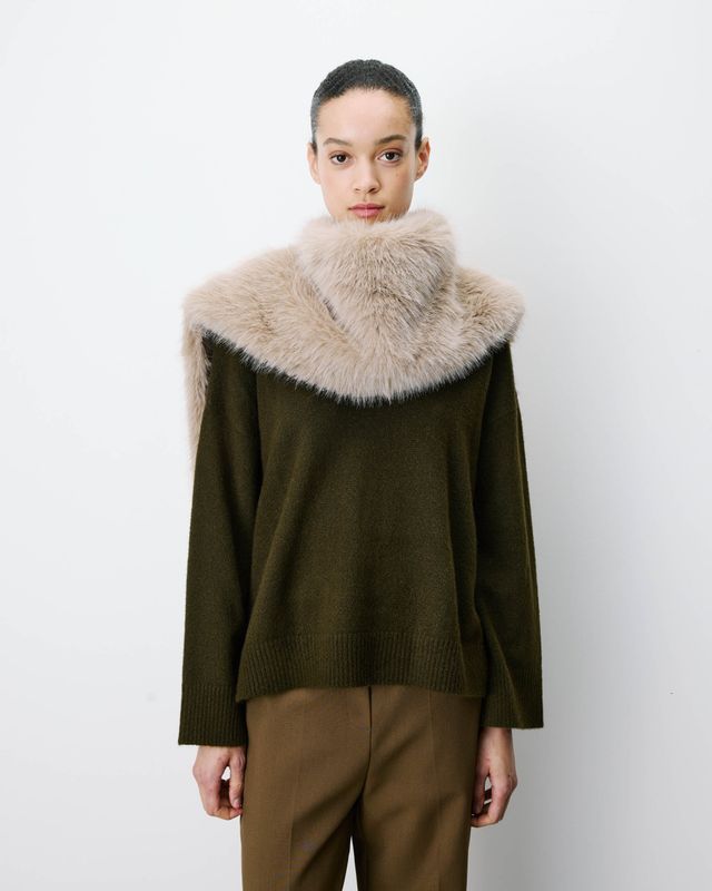 Amina faux fur scarf taupe