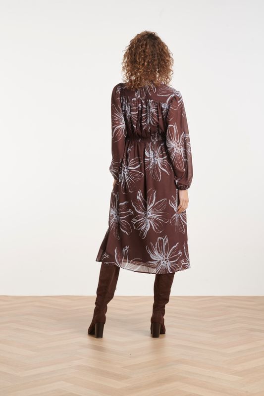 Maxi dress with floral print brown