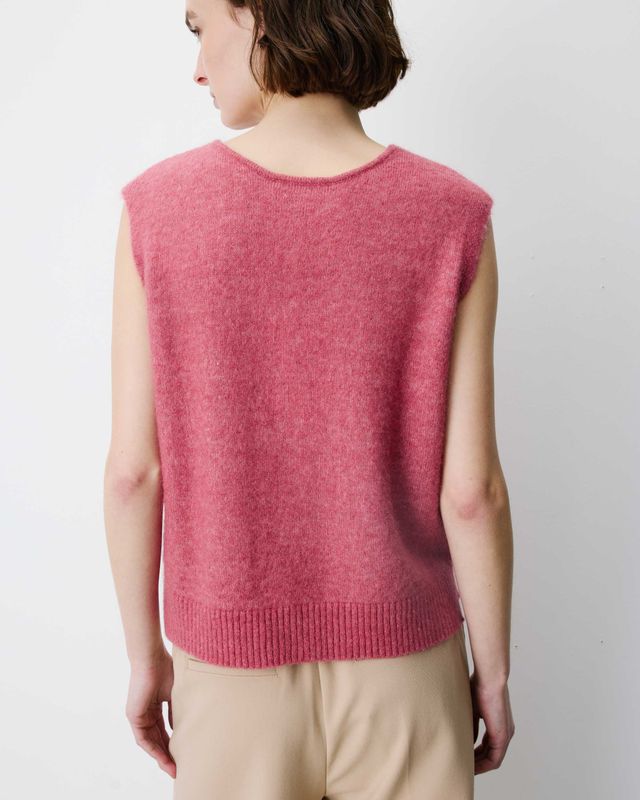 Nars sleeveless cardigan blush pink