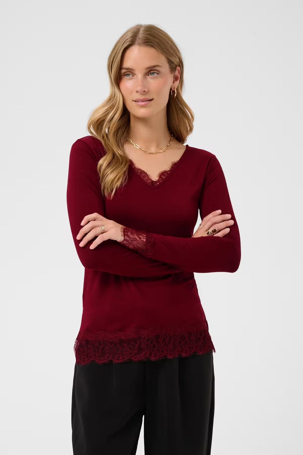 Alvaia long sleeve top cabernet red