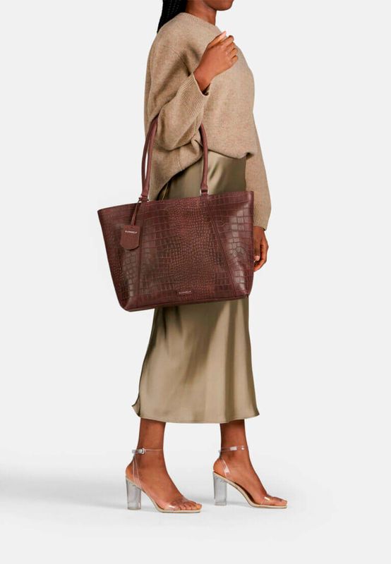 Cool colbie wide 15.6" tote bag brown