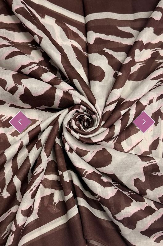 Graphic print scarf brown and cream