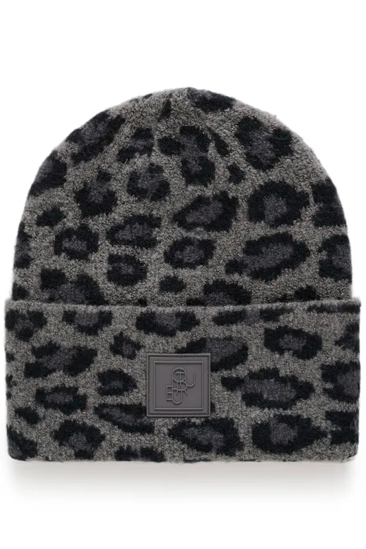Merva knitted hat grey leopard print