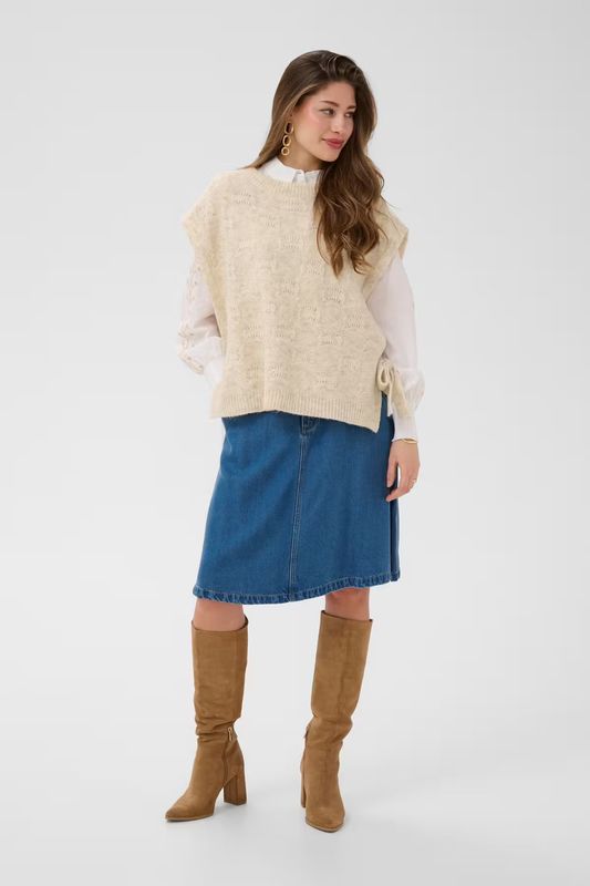 Haggie knitted slipover cream