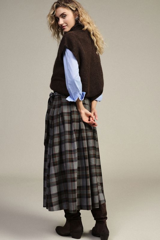 Long checked skirt with tie belt grey brown mix