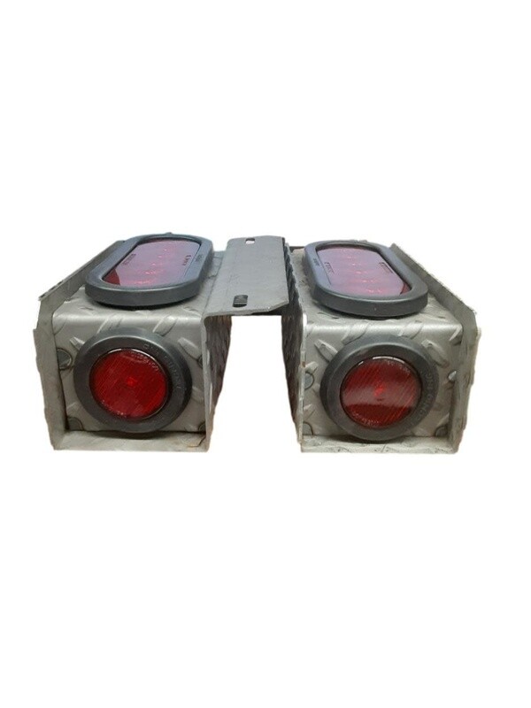 6" Oval Light Box Diamond Plate Steel w/License Plate - Kit