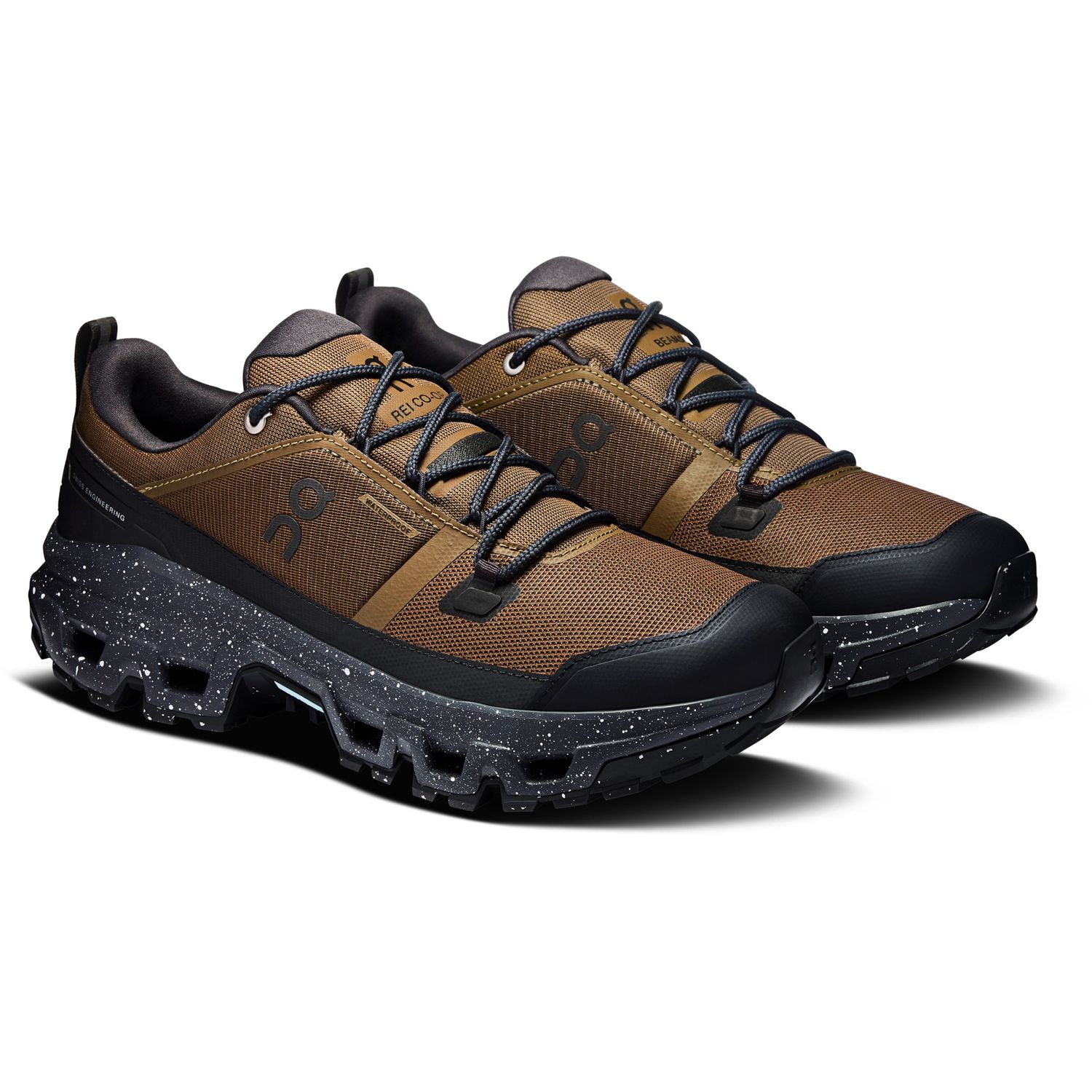 On Cloudrock Low Waterproof Hiking Shoes Men Earth/Black